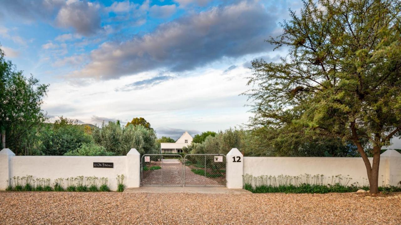 12 On Tindall McGregor Exterior photo